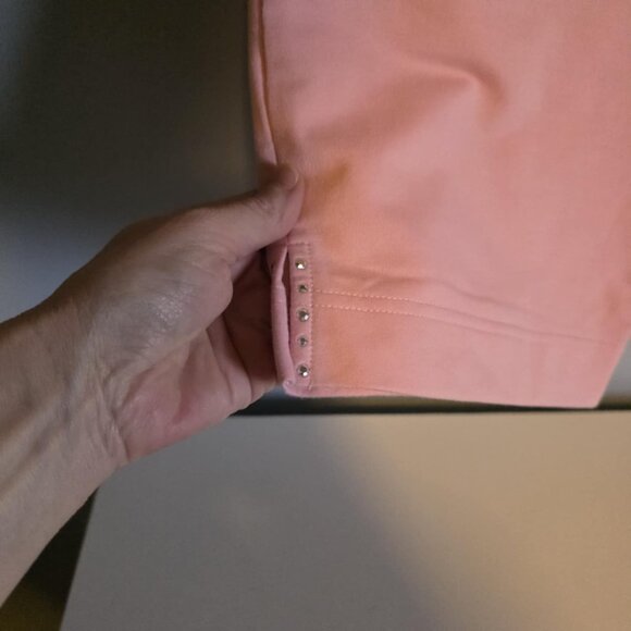 EUC Alfred Dunner Sweatpant Material Capris - Picture 4 of 5